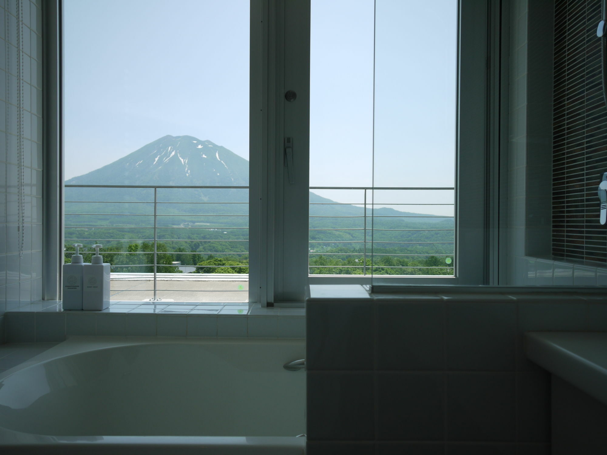 Niseko Central - Youtei Tracks Кучан Екстериор снимка